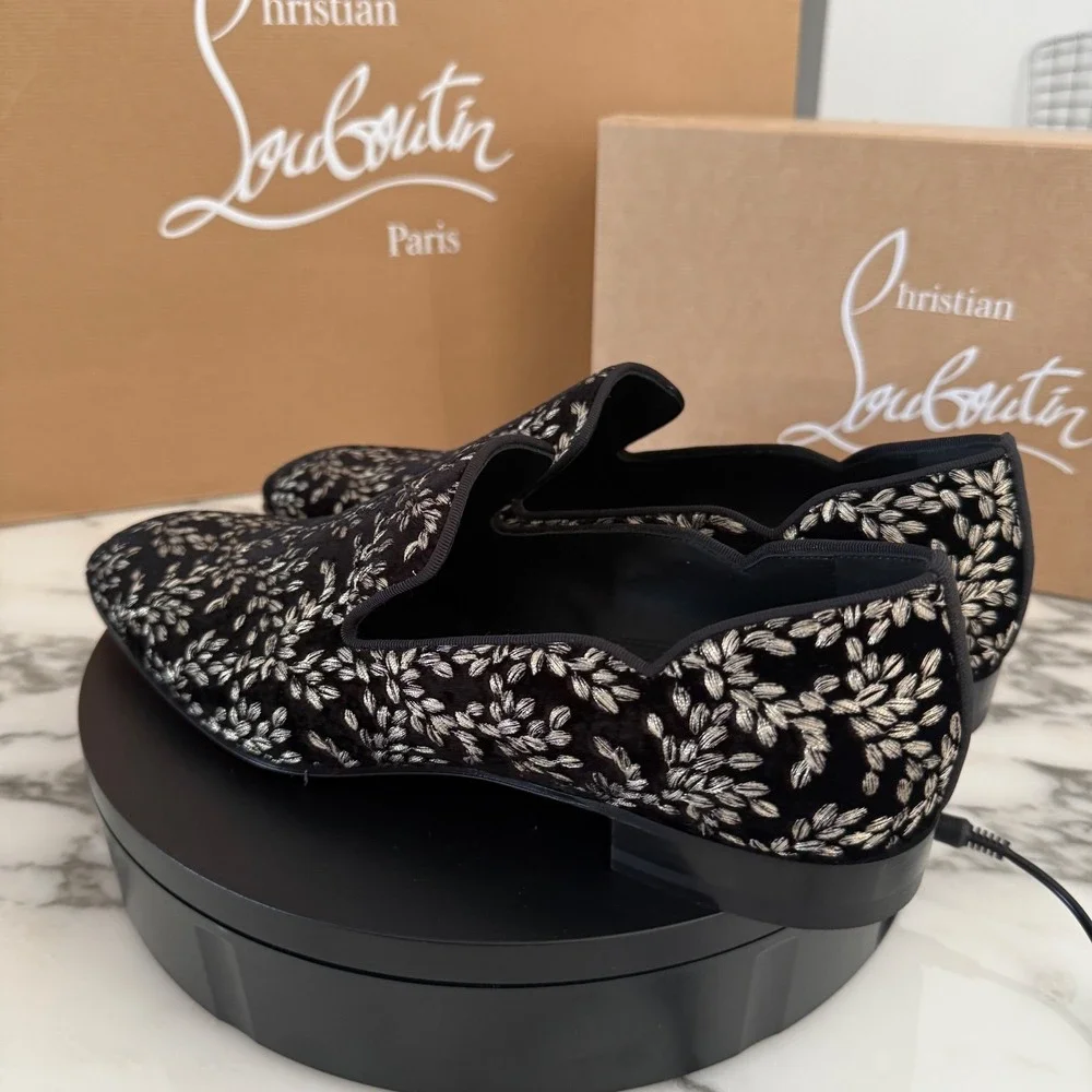 Christian Louboutin 1240896 Dandy Chick Orlato Shoe, Embroidered Black Velvet 42